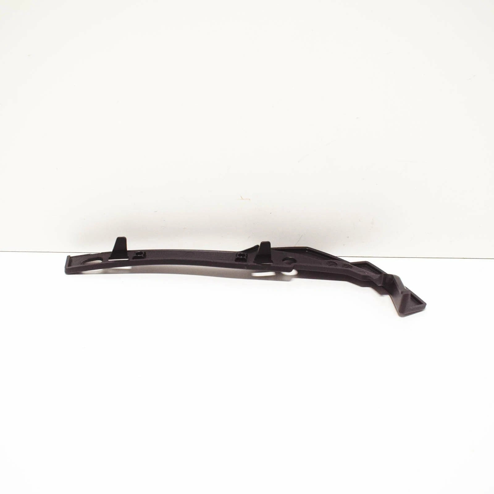 NEW AUDI A3 8V REAR RIGHT BUMPER BRACKET 8V5807084A ORIGINAL