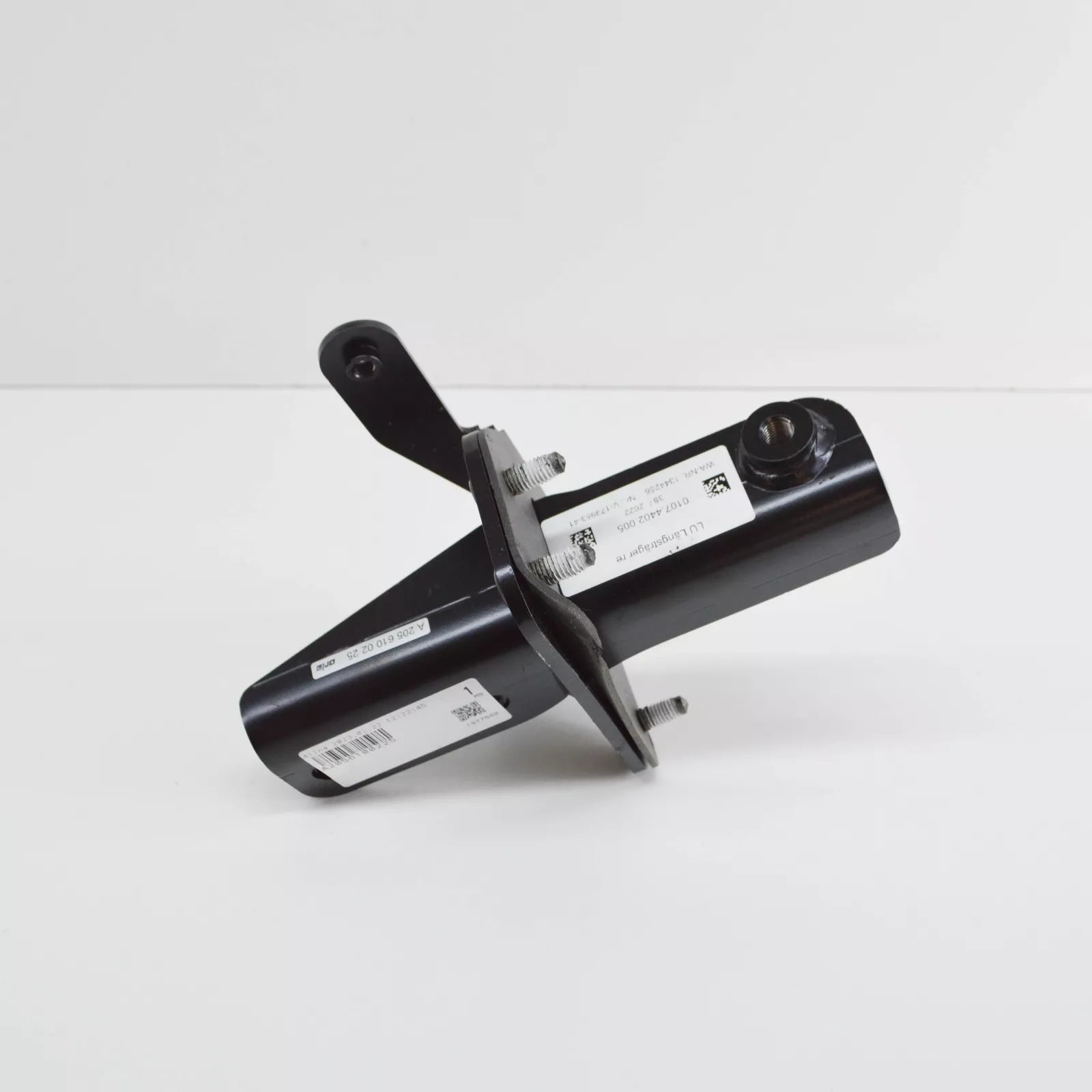 NEW MB C W205 TRAILER COUPLING RIGHT REINFORCEMENT A2056100225 ORIGINAL