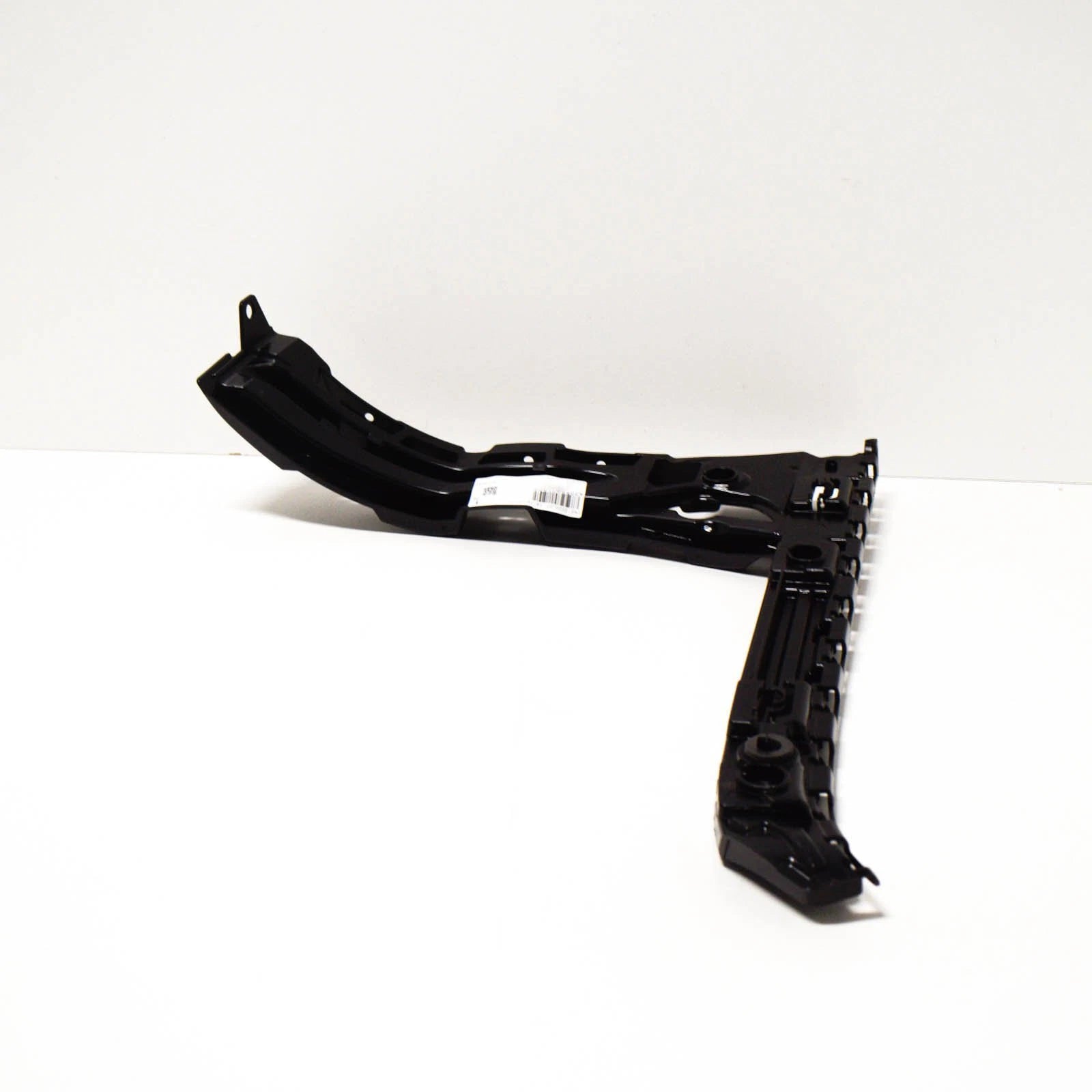 NEW MB C-CLASS W205 REAR BUMPER RIGHT SIDE BRACKET A2058801802