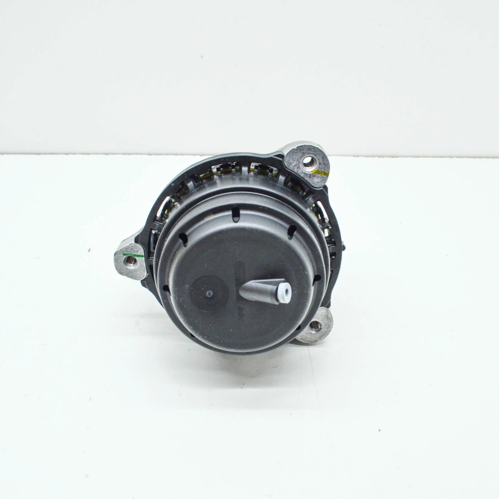 NEW BMW 4 COUPE G22 LEFT SIDE ENGINE MOUNT 8483785 22118483785 ORIGINAL