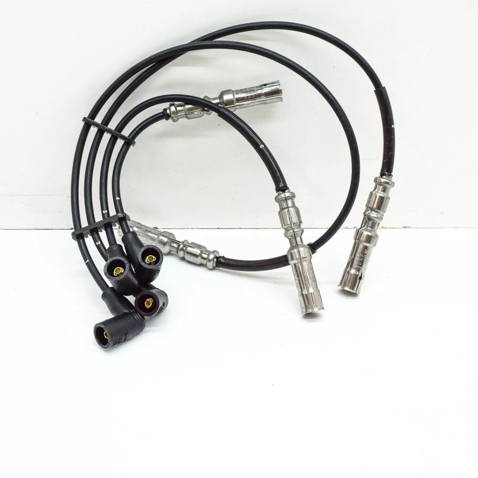 NEW VOLKSWAGEN BEETLE 9C IGNITION LEADS SET CILINDRO 1-4 06A905409N ORIGINAL