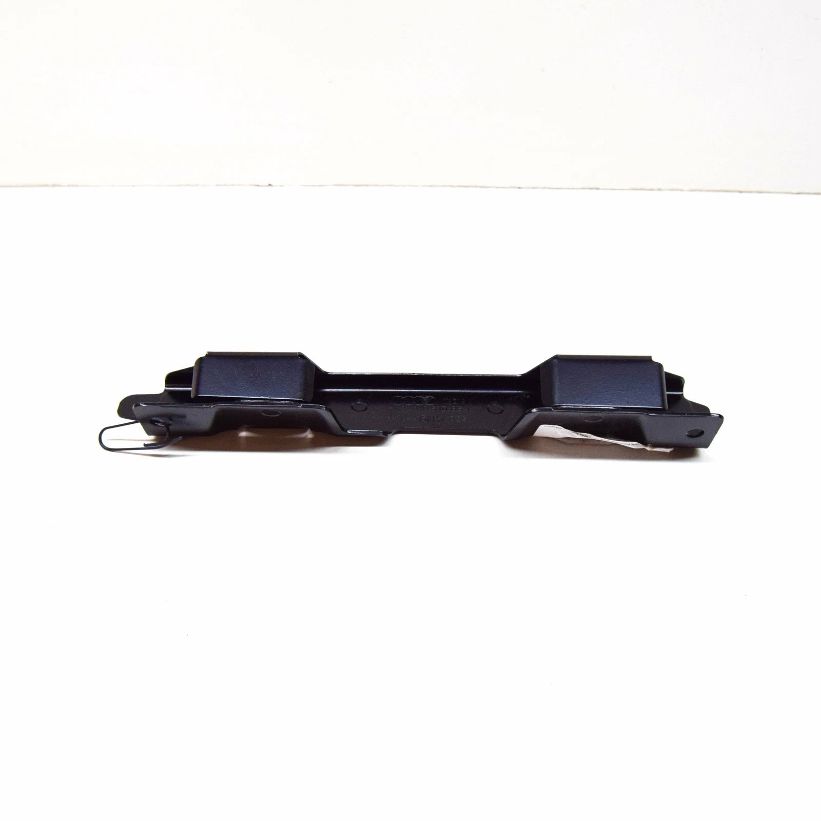 NEW AUDI Q7 4M ROOF GRAB HANDLE LEFT BRACKET 4M0810659 ORIGINAL