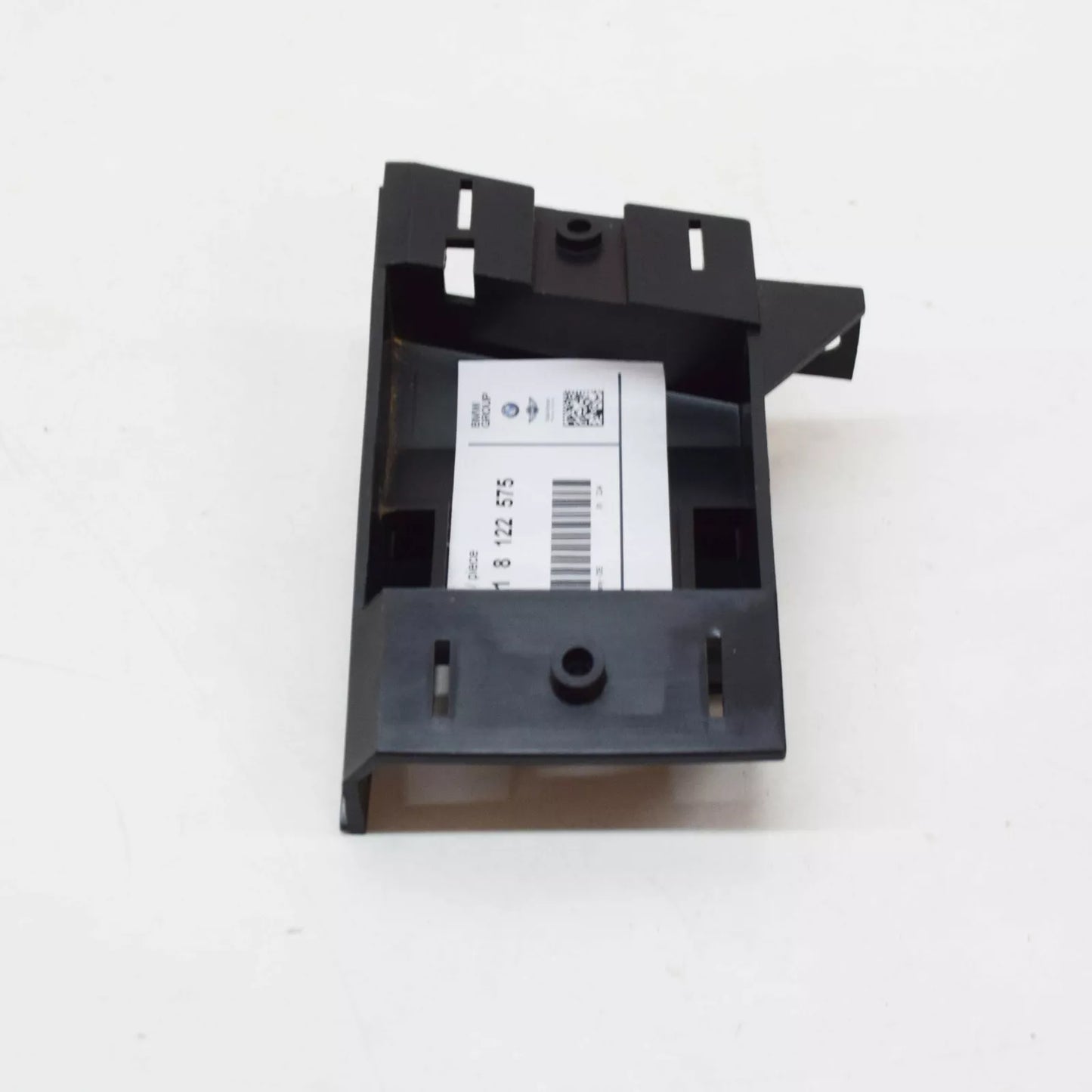 NEW BMW 3 E36 FRONT BUMPER LEFT INSERT BRACKET 51118122575