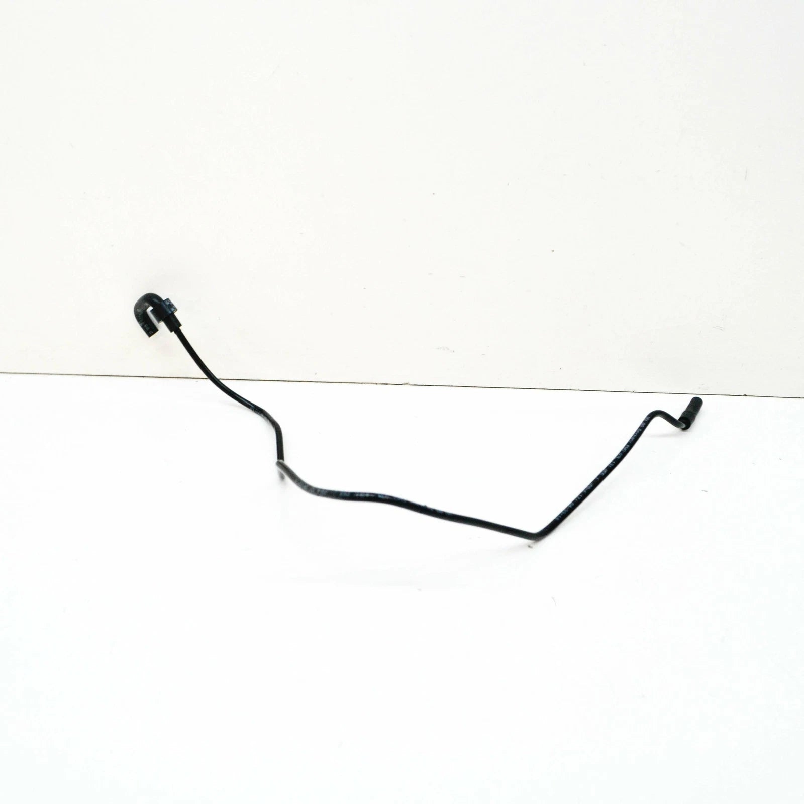 NEW AUDI RS6 AVANT C6 LEFT SIDE VACUUM HOSE 07L131055J