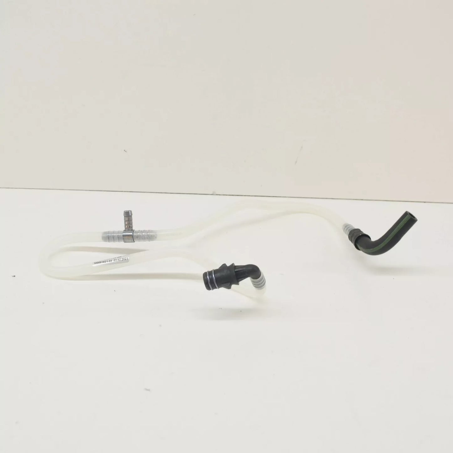 NEW BMW 5 E39 FUEL FEED LINE 13532248055 2248055 ORIGINAL