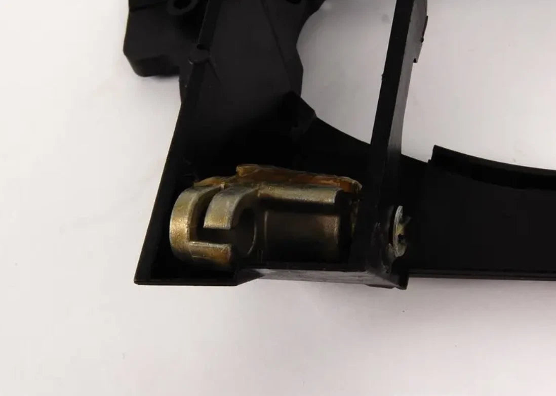 NEW BMW 7 E65 REAR LEFT OUTSIDE DOOR HANDLE CARRIER 7191571 51217191571 ORIGINAL