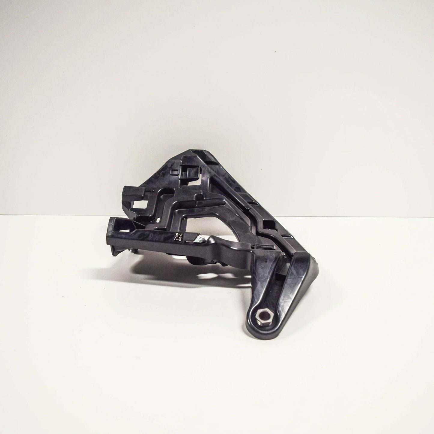 NEW VOLKSWAGEN BEETLE A5 FRONT LEFT HEADLIGHT BRACKET 5C5941053B