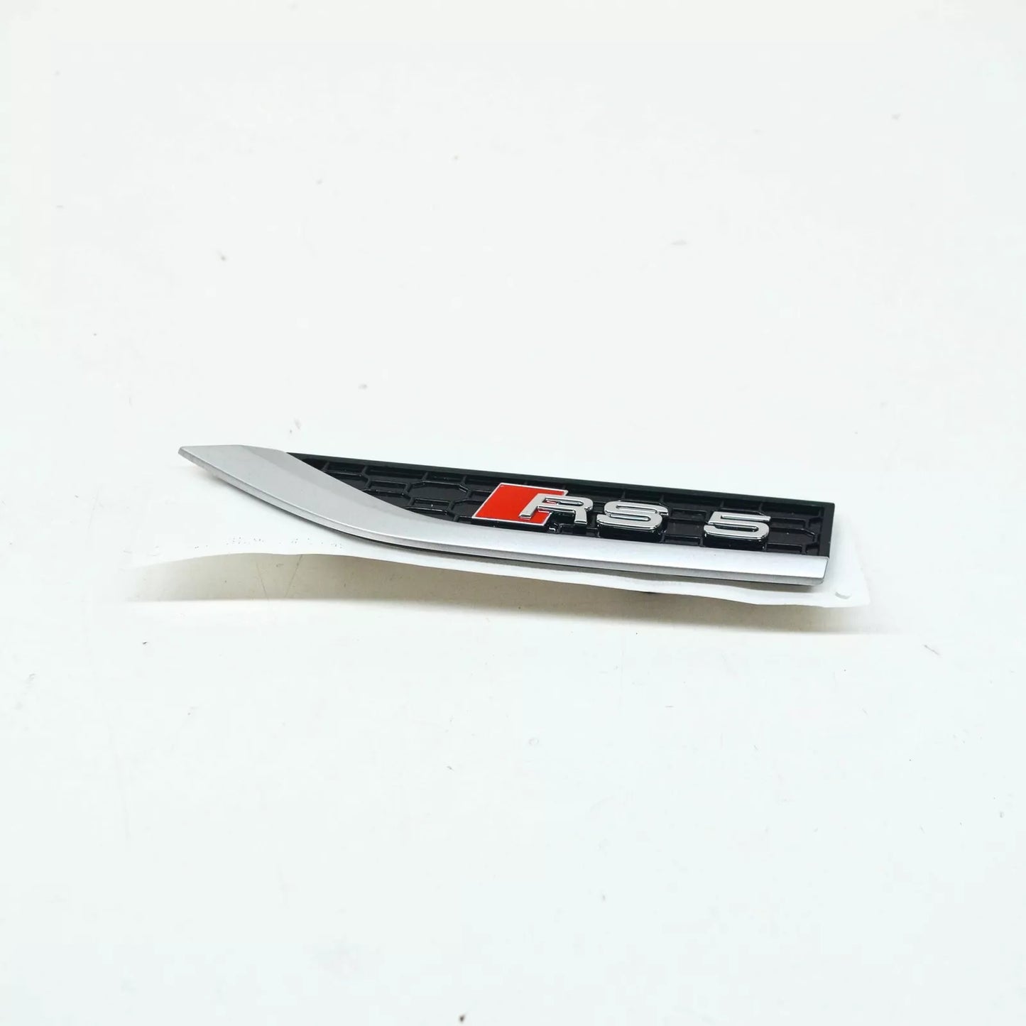 NEW AUDI RS5 8W6 FRONT LEFT FENDER WING EMBLEM BADGE 8W6853601DPUZ ORIGINAL