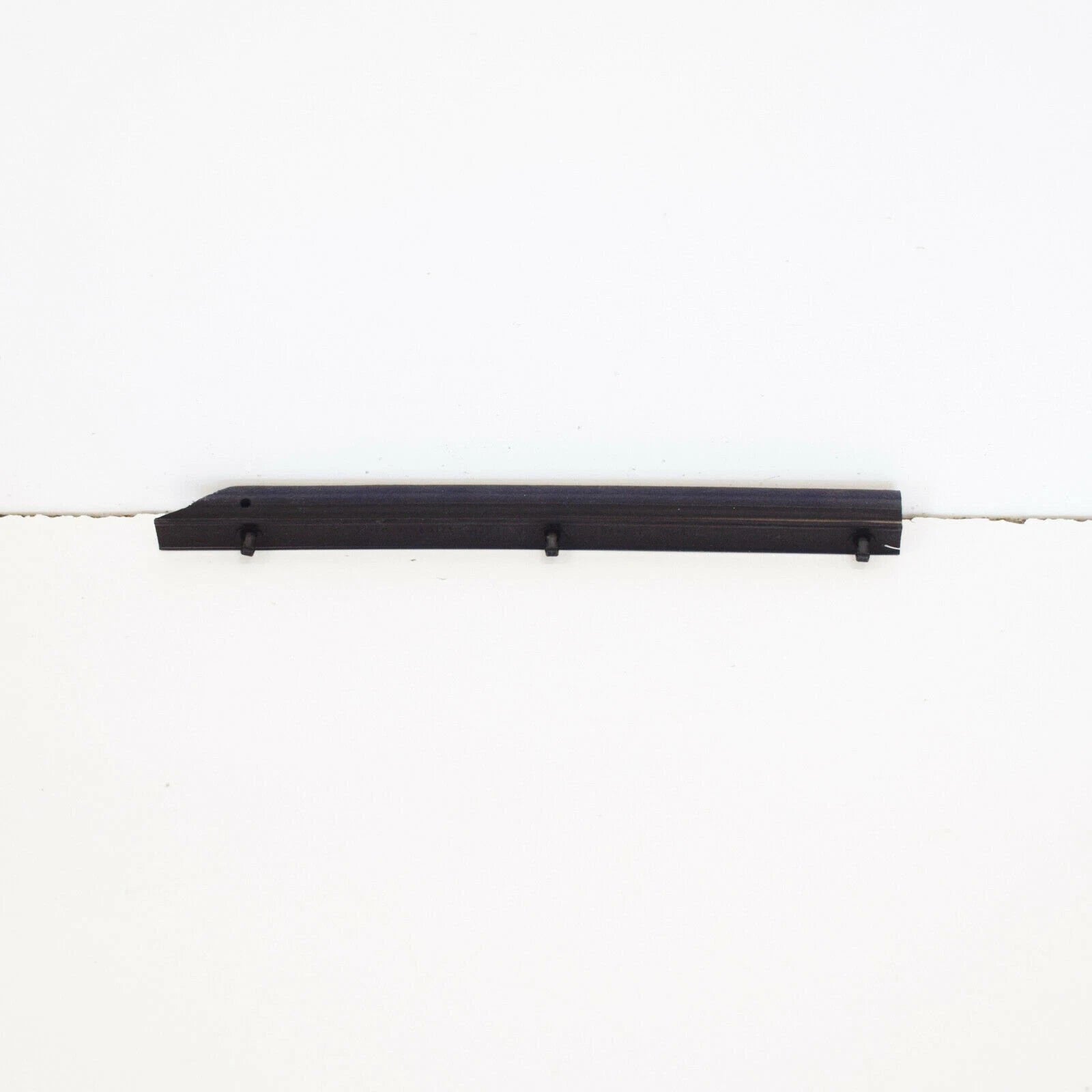 NEW BMW X3 F25 ENGINE BONNET SIDE SEAL 51767234367 7234367 ORIGINAL