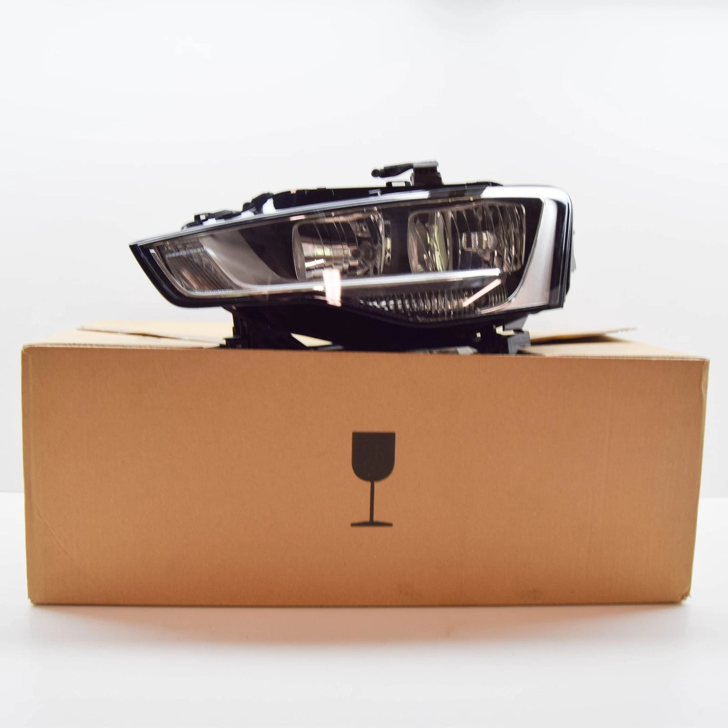 NEW AUDI A5 SPORTBACK 8T FRONT LEFT HEADLIGHT RHD 8T0941003BB ORIGINAL