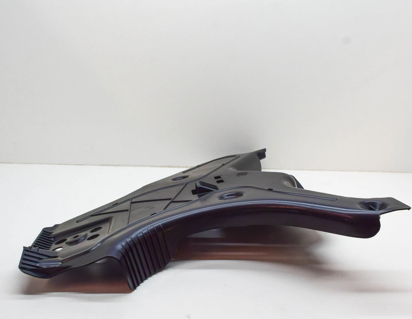 NEW MB VITO W447 REAR TO LEFT WHEEL ARCH SPLASH GUARD A44788903009051 ORIGINAL