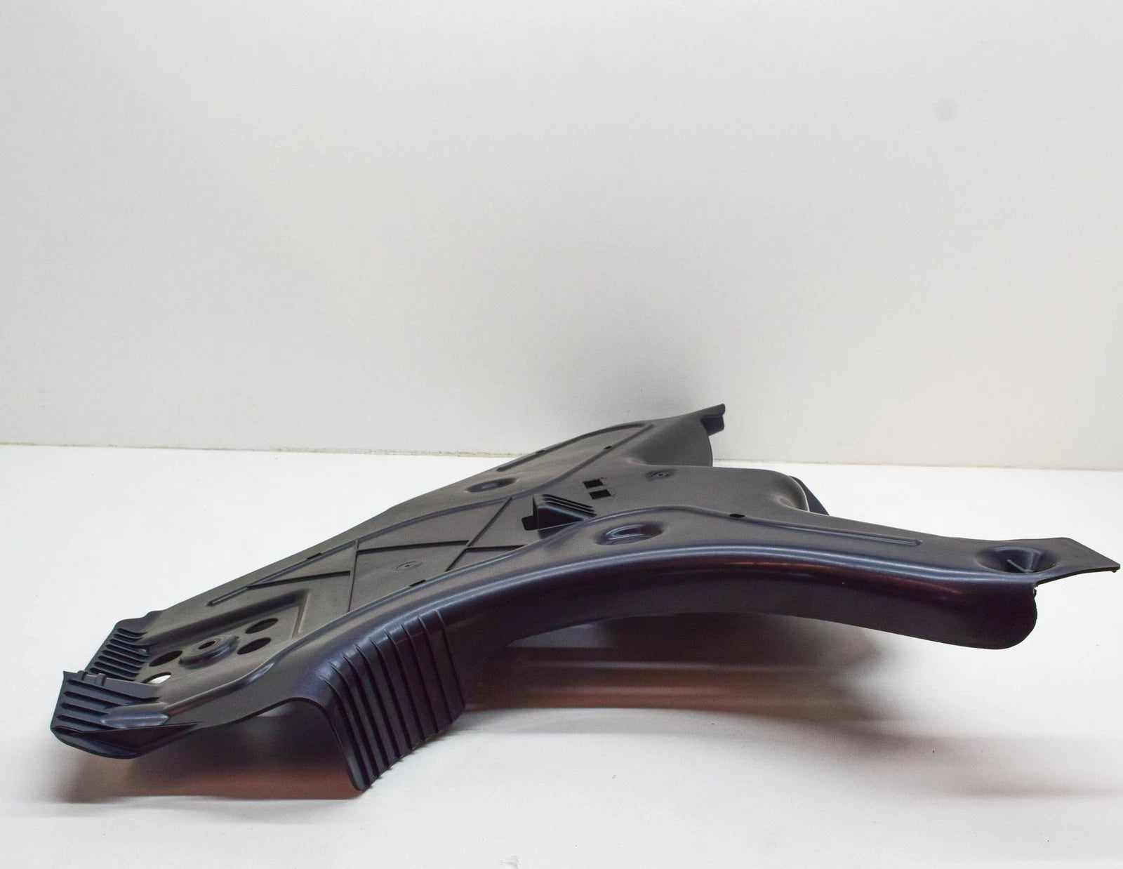 NEW MB VITO W447 REAR TO LEFT WHEEL ARCH SPLASH GUARD A44788903009051 ORIGINAL