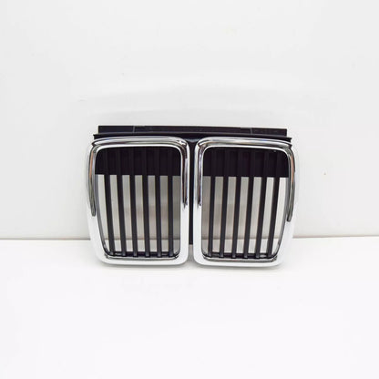 NEW BMW 3 E30 FRONT BUMPER CENTER GRILLE 51131884350 ORIGINAL