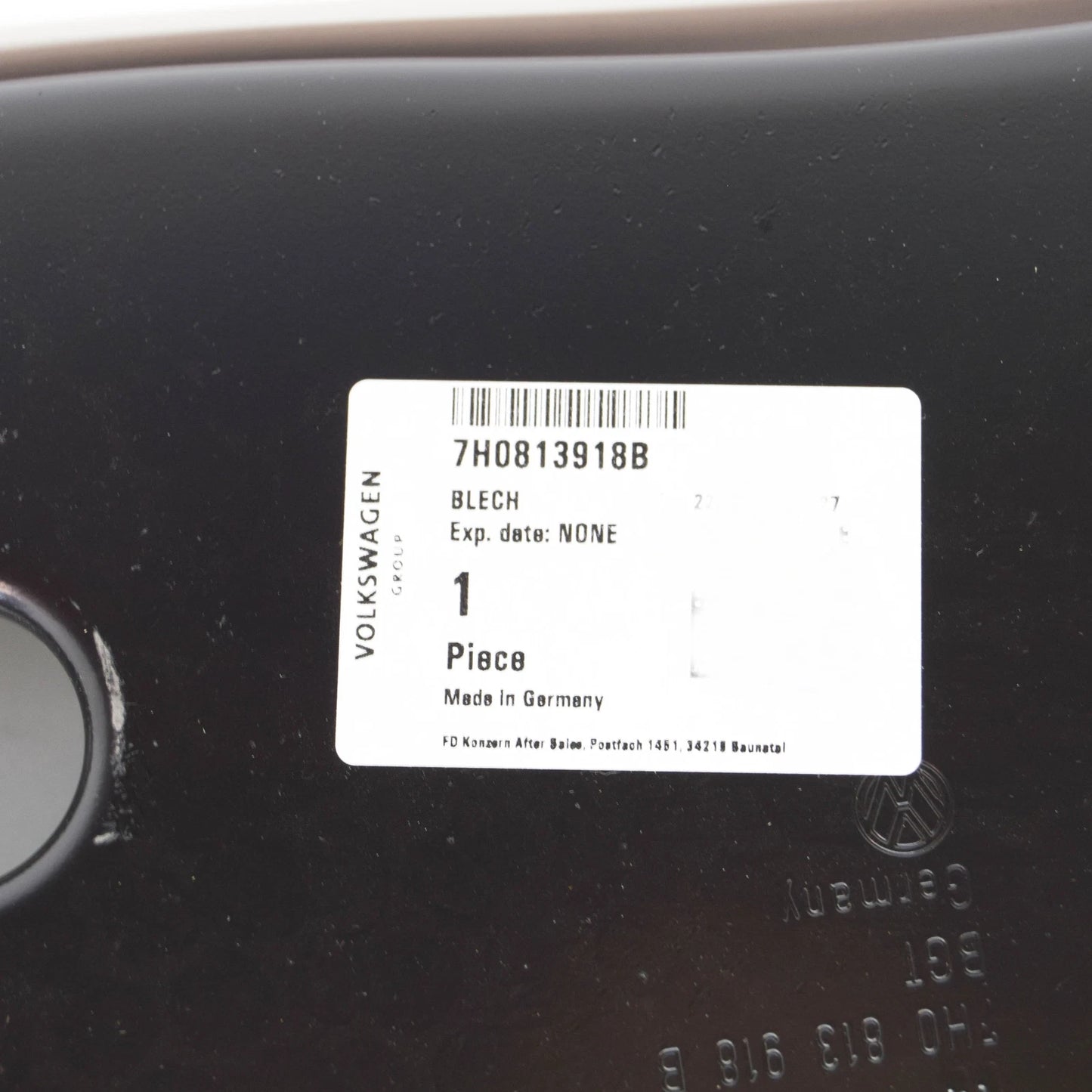 NEW VW TRANSPORTER T5 REAR PANEL RIGHT LOWER JUNCTION PLATE 7H0813918B ORIGINAL