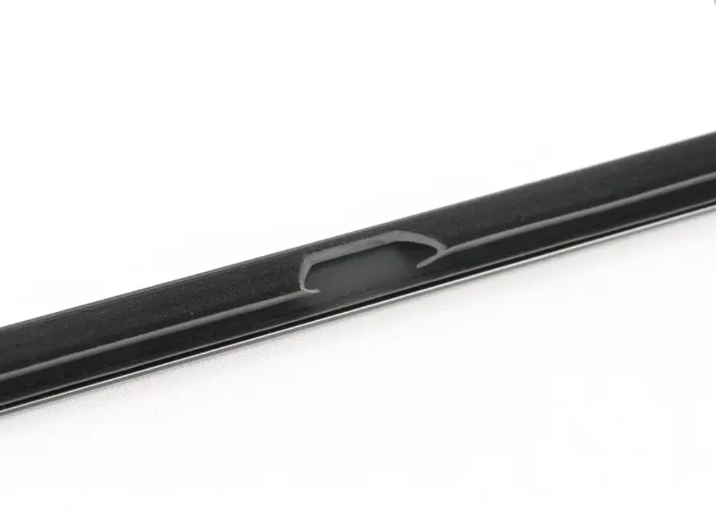 NEW BMW 5 F10 REAR RIGHT DOOR BELT MOLDING 51357209710 7209710 ORIGINAL