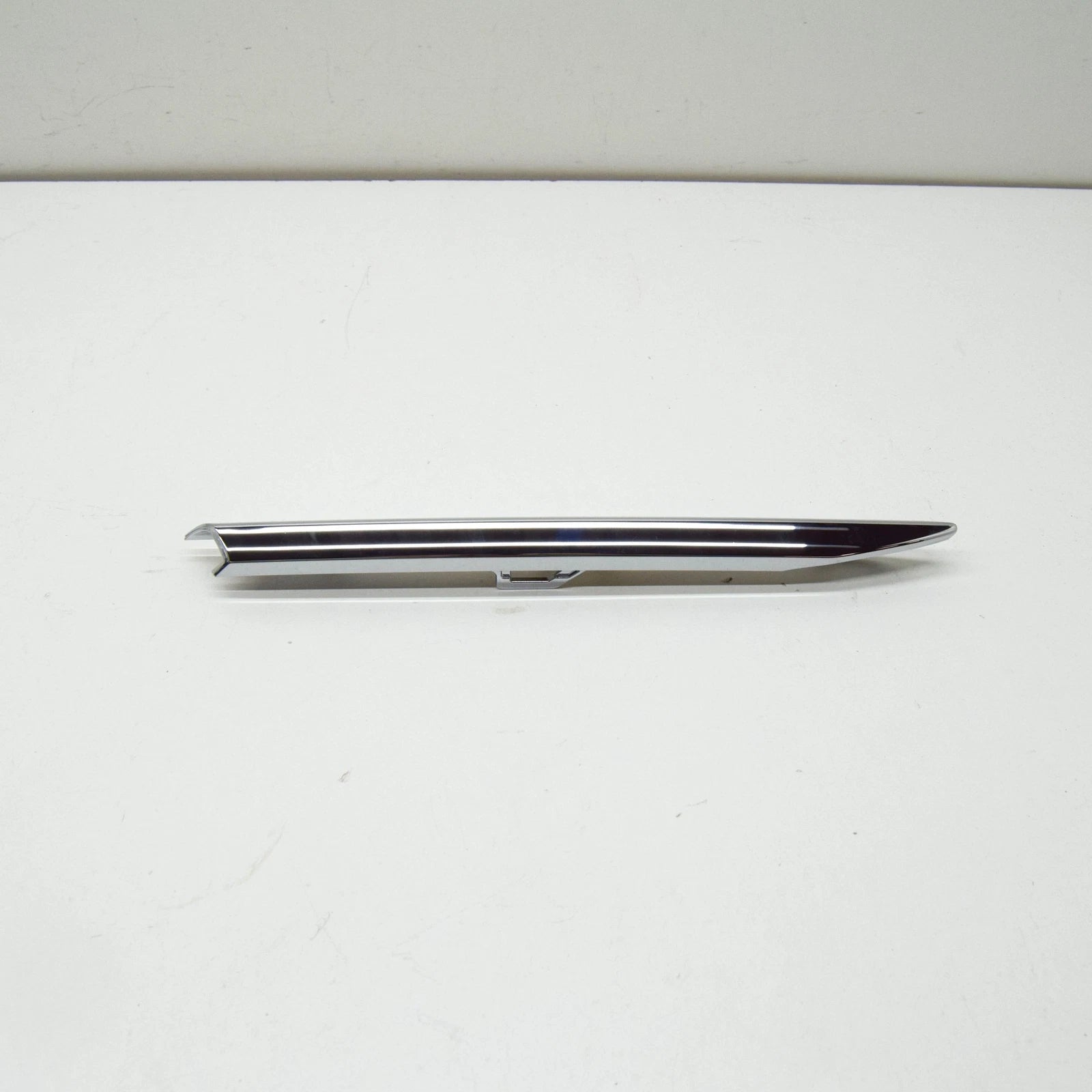 NEW VOLKSWAGEN ARTEON 3H7 FRONT RIGHT BUMPER MOLDING 3G8853254D2ZZ ORIGINAL