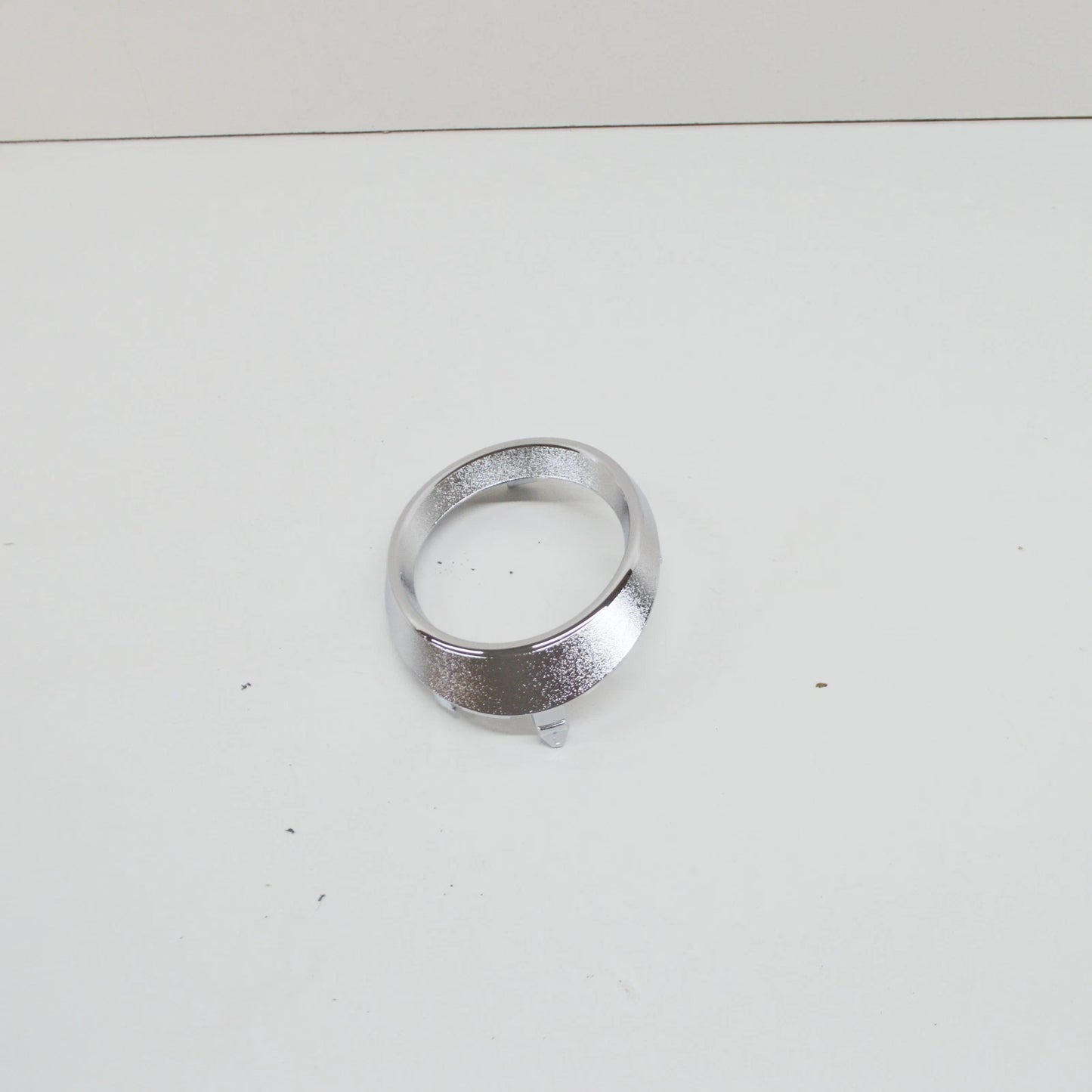 NEW MB CLS C219 FRONT BUMPER LEFT FOG LIGHT CHROMED RING A2198850723