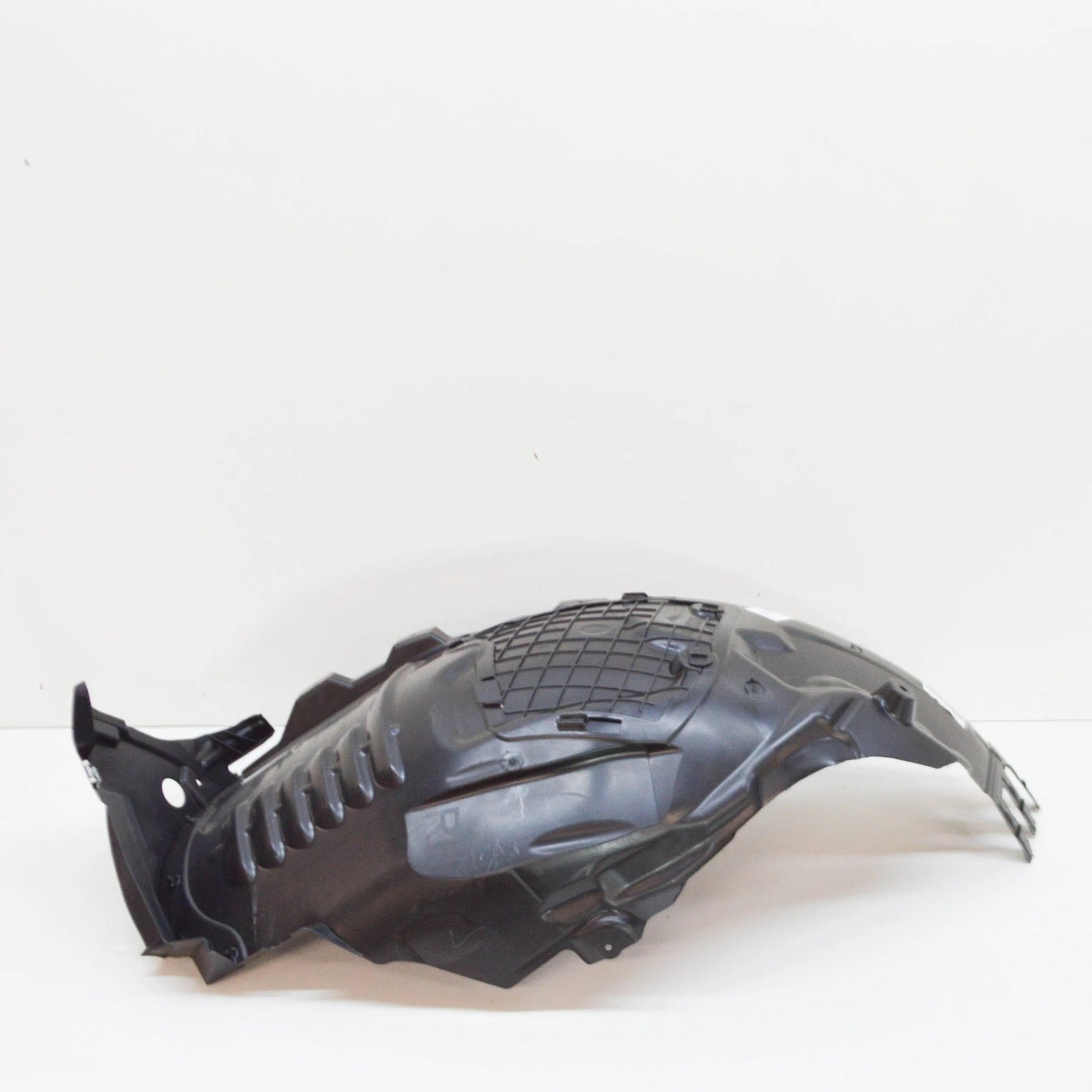 NEW MERCEDES-BENZ C W205 FRONT RIGHT WHEEL HOUSING LINER A2056903201 ORIGINAL