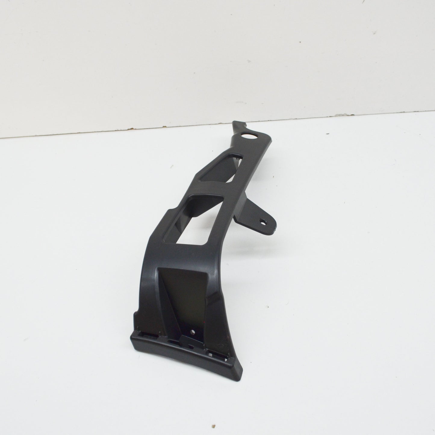 new mb a w176 front bumper right side mounting rail a1768852200 original