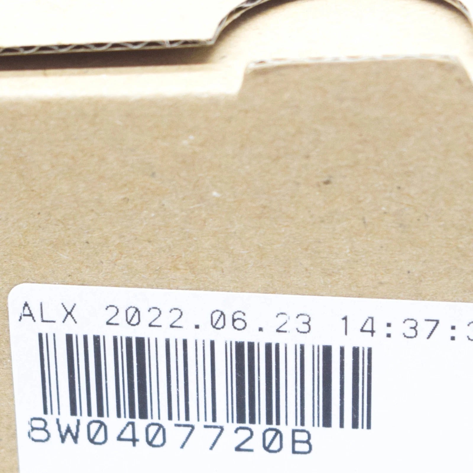 NEW AUDI A4 B9 AVANT FRONT RIGHT DRIVESHAFT HEAT PROTECTION 8W0407720B