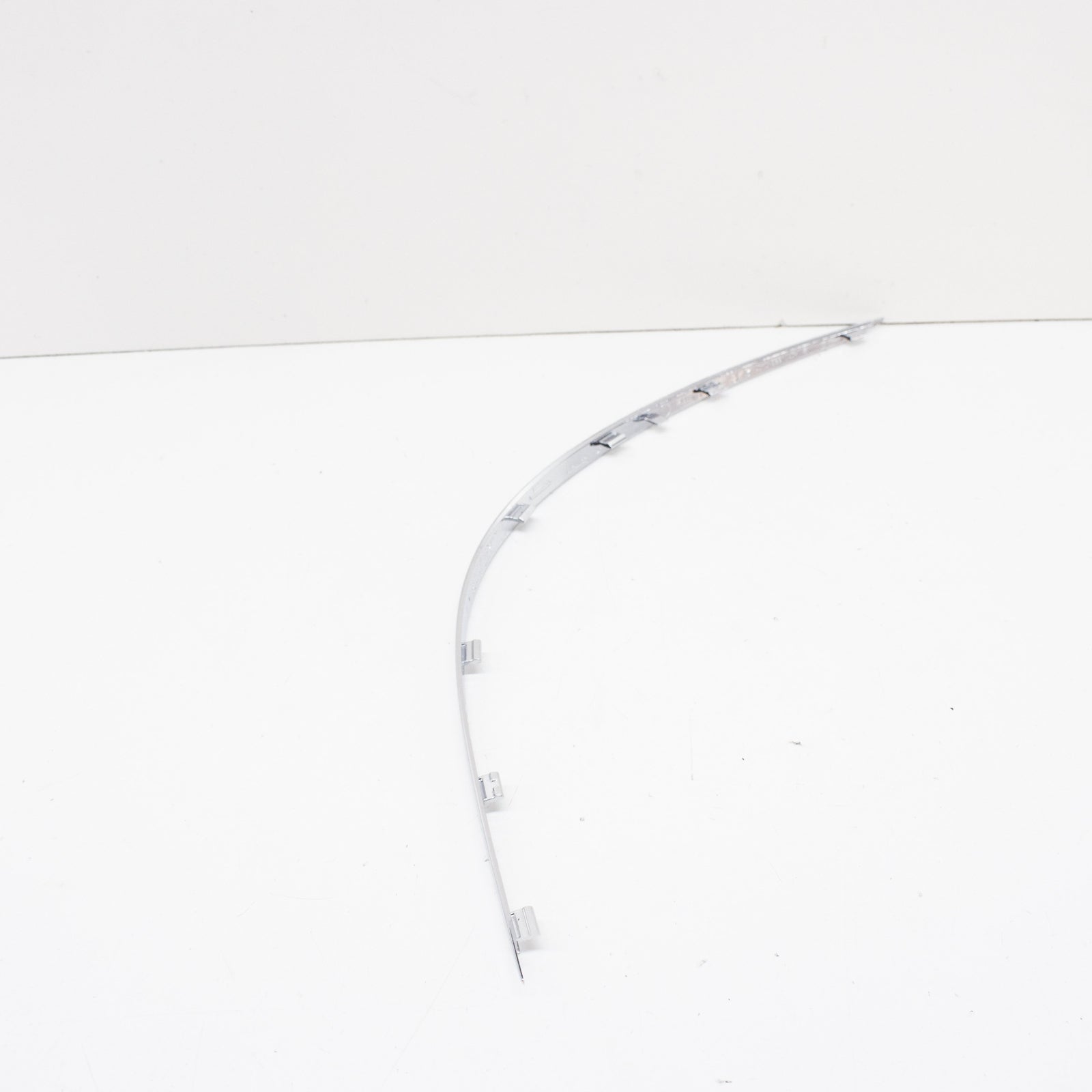 NEW MERCEDES-BENZ E-CLASS W211 FRONT RIGHT BUMPER MOLDING A2118852421 ORIGINAL