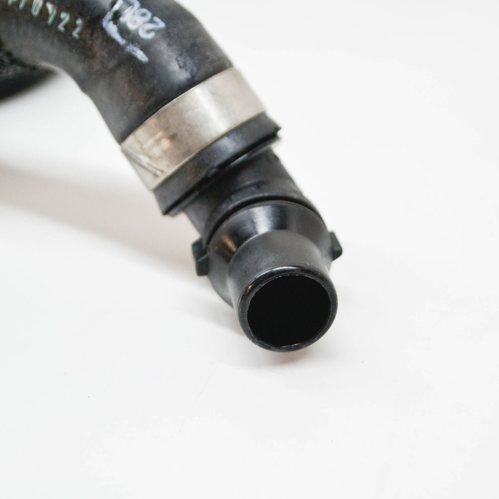 NEW MERCEDES-BENZ E W211 HEATER HOSE A2118328294 ORIGINAL