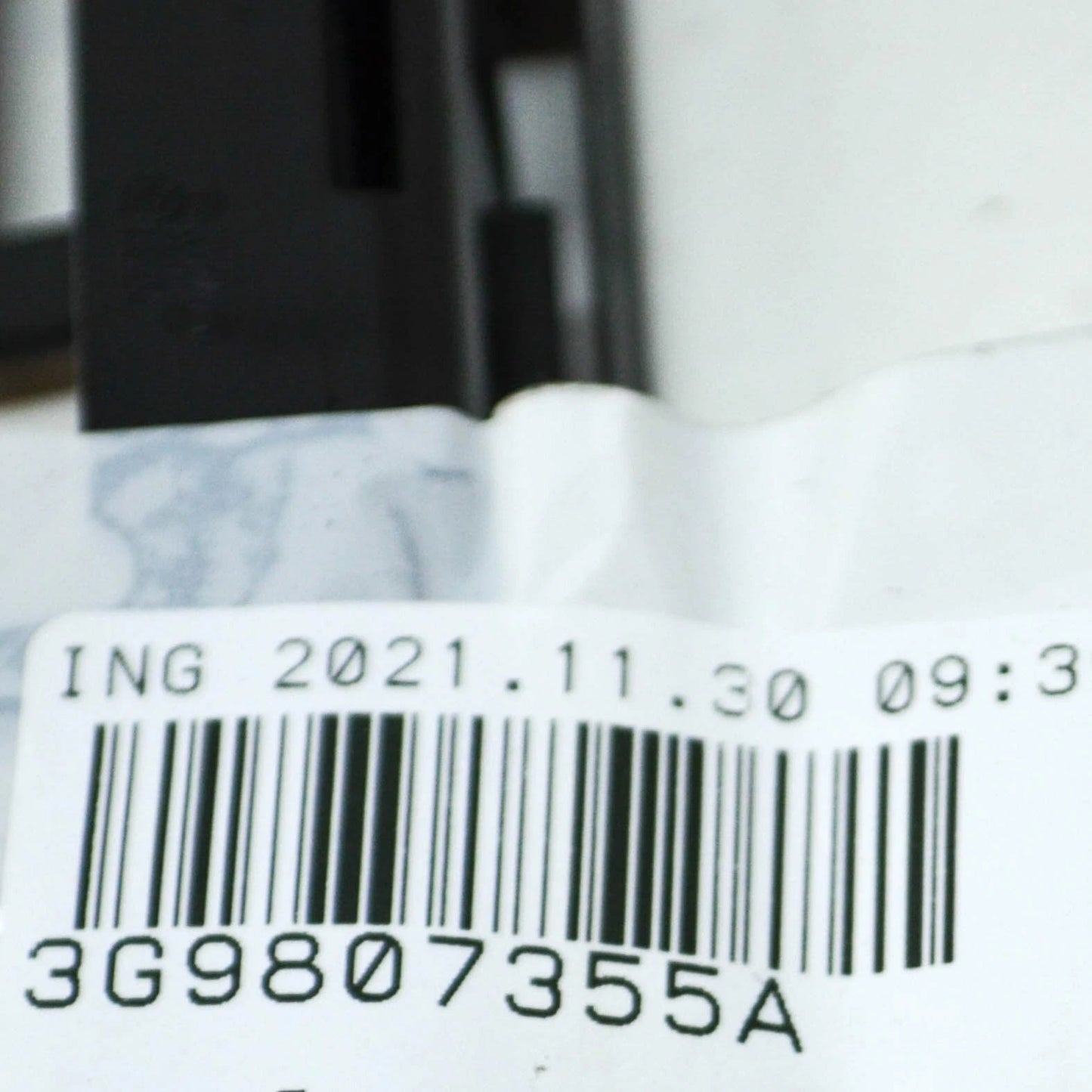 NEW VW PASSAT ALLTRACK B8 REAR LEFT BUMPER BRACKET GUIDE 3G9807355A ORIGINAL