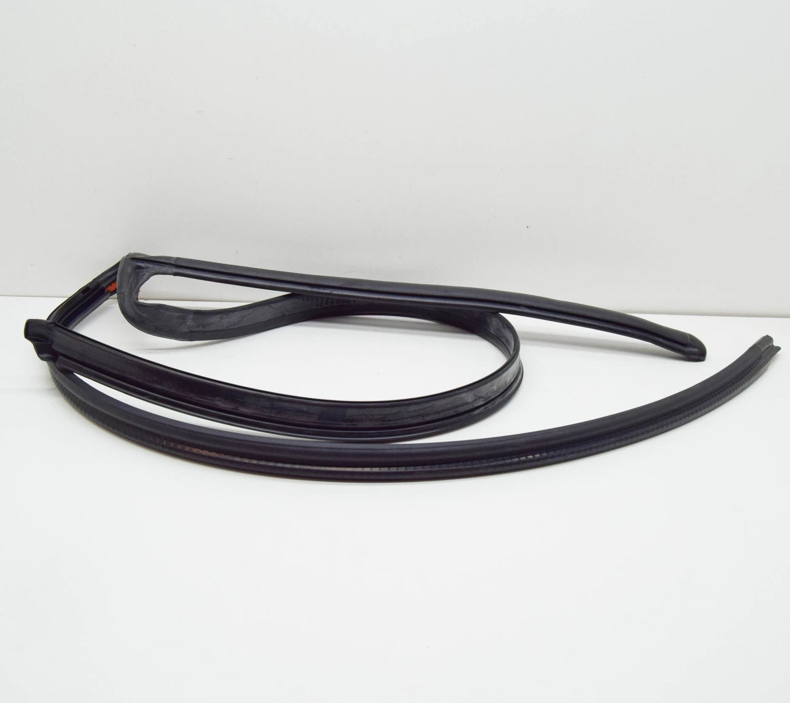 NEW MERCEDES-BENZ VITO W639 SLIDING DOOR LEFT TOP SEAL A6397210480 ORIGINAL