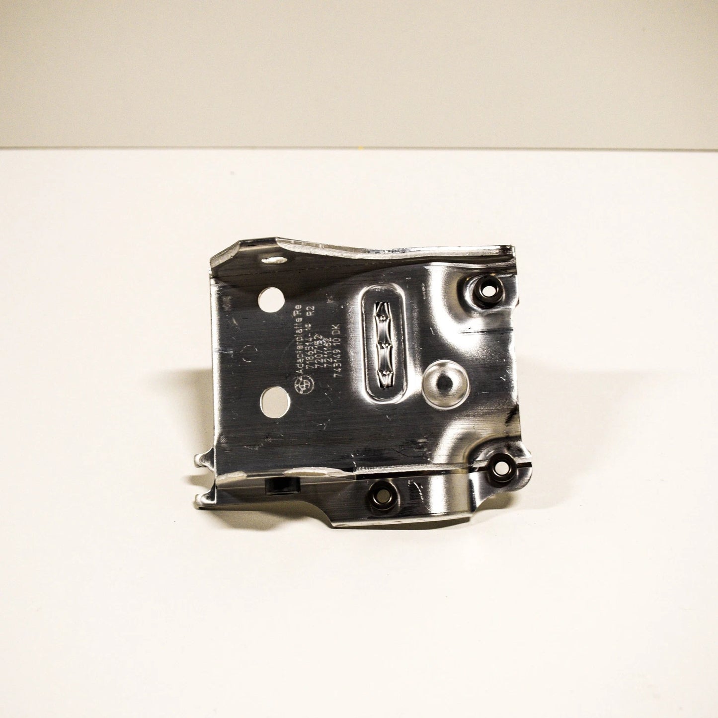 NEW BMW 5 GT F07 FRONT BUMPER SUPPORT RIGHT ADAPTER PLATE 51117186514 ORIGINAL