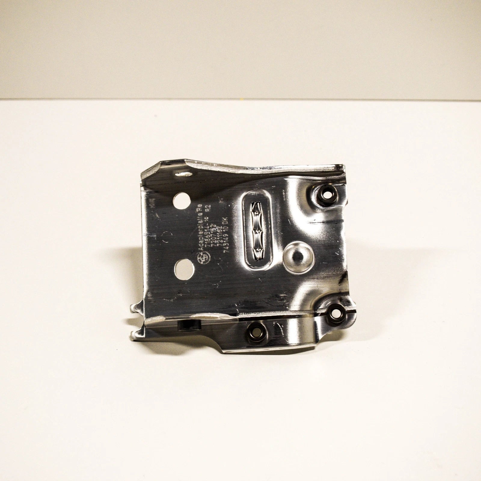 NEW BMW 5 GT F07 FRONT BUMPER SUPPORT RIGHT ADAPTER PLATE 51117186514 ORIGINAL