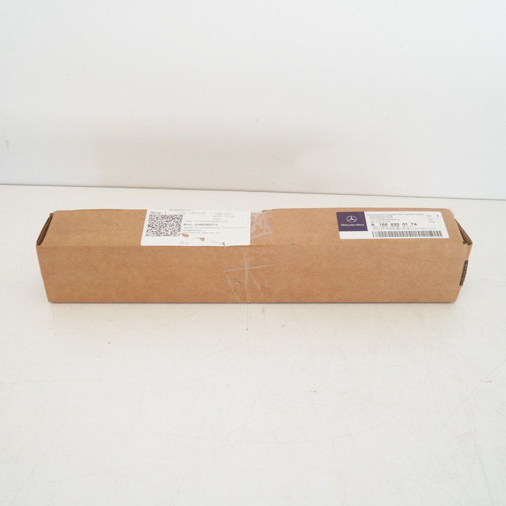 NEW MERCEDES-BENZ ML-CLASS W166 REAR BUMPER RIGHT REFLECTOR A1668200174 2012