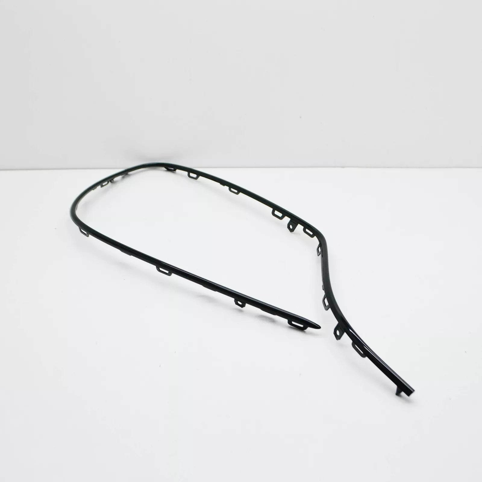 NEW MERCEDES-BENZ S W222 AMG FRONT LEFT BUMPER TRIM A2228850801 2018 ORIGINAL