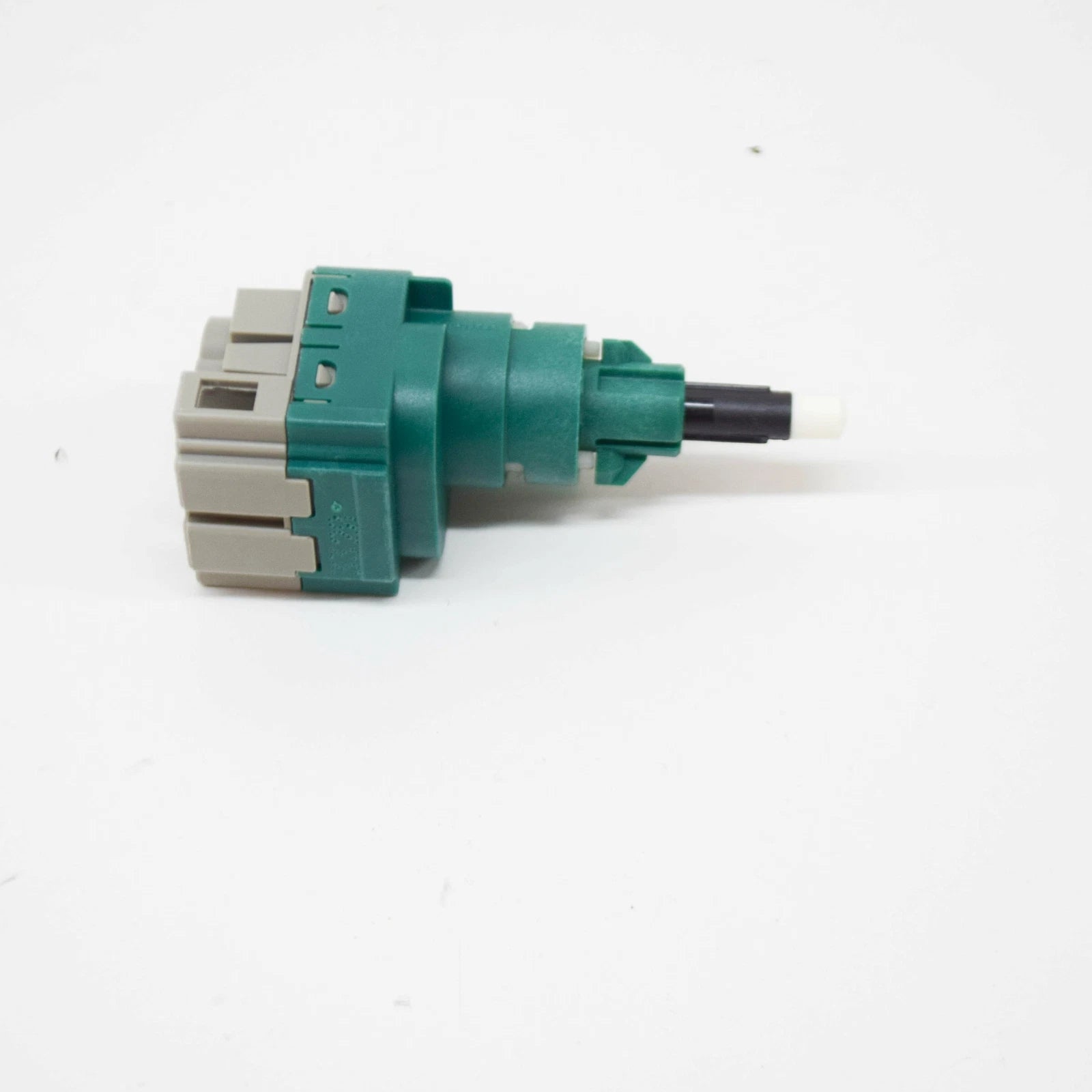 NEW AUDI A8 4H D4 BRAKE LIGHT SWITCH 4 PIN 7L6945511 ORIGINAL