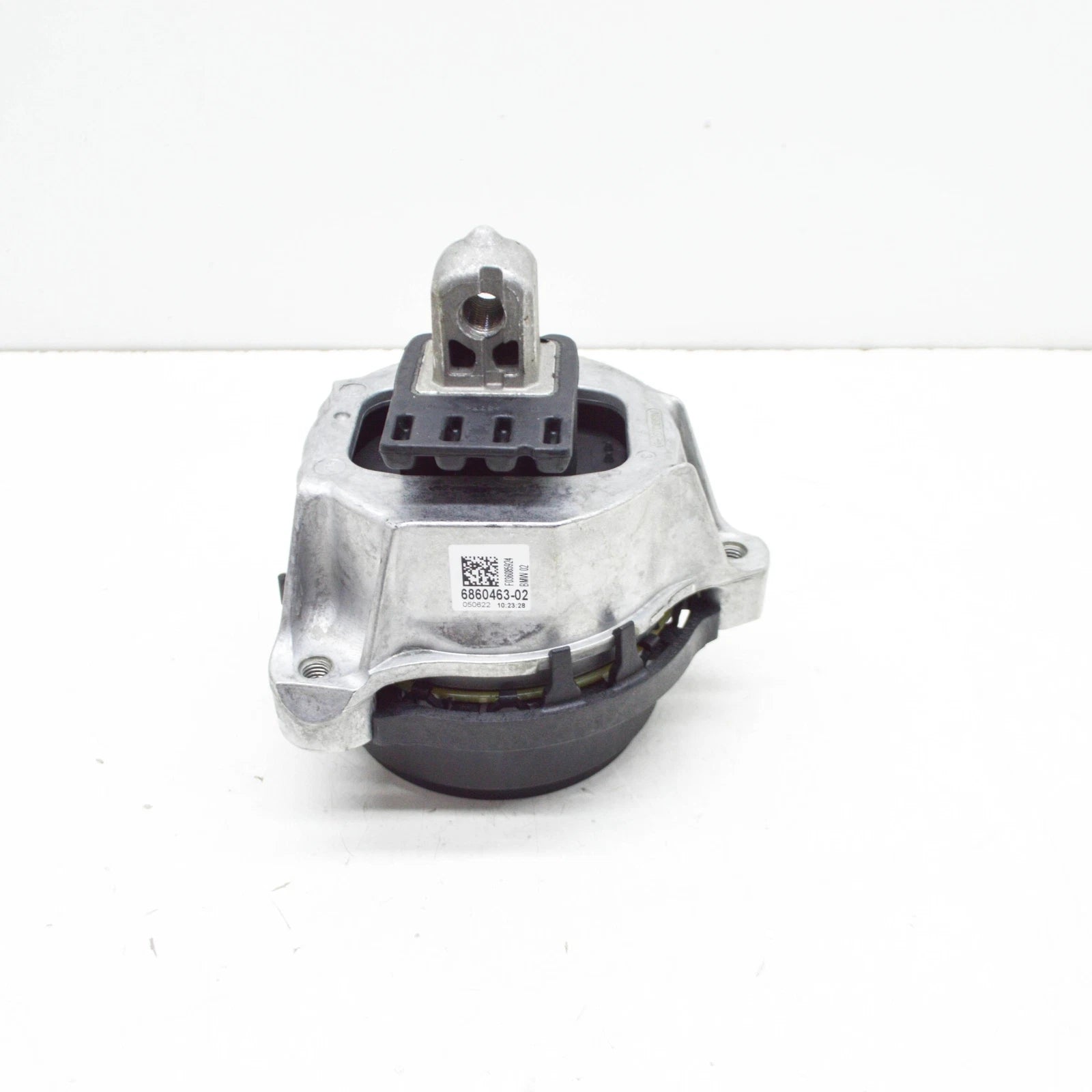 NEW BMW 5 G30 LEFT ENGINE MOUNT 22116860463 ORIGINAL