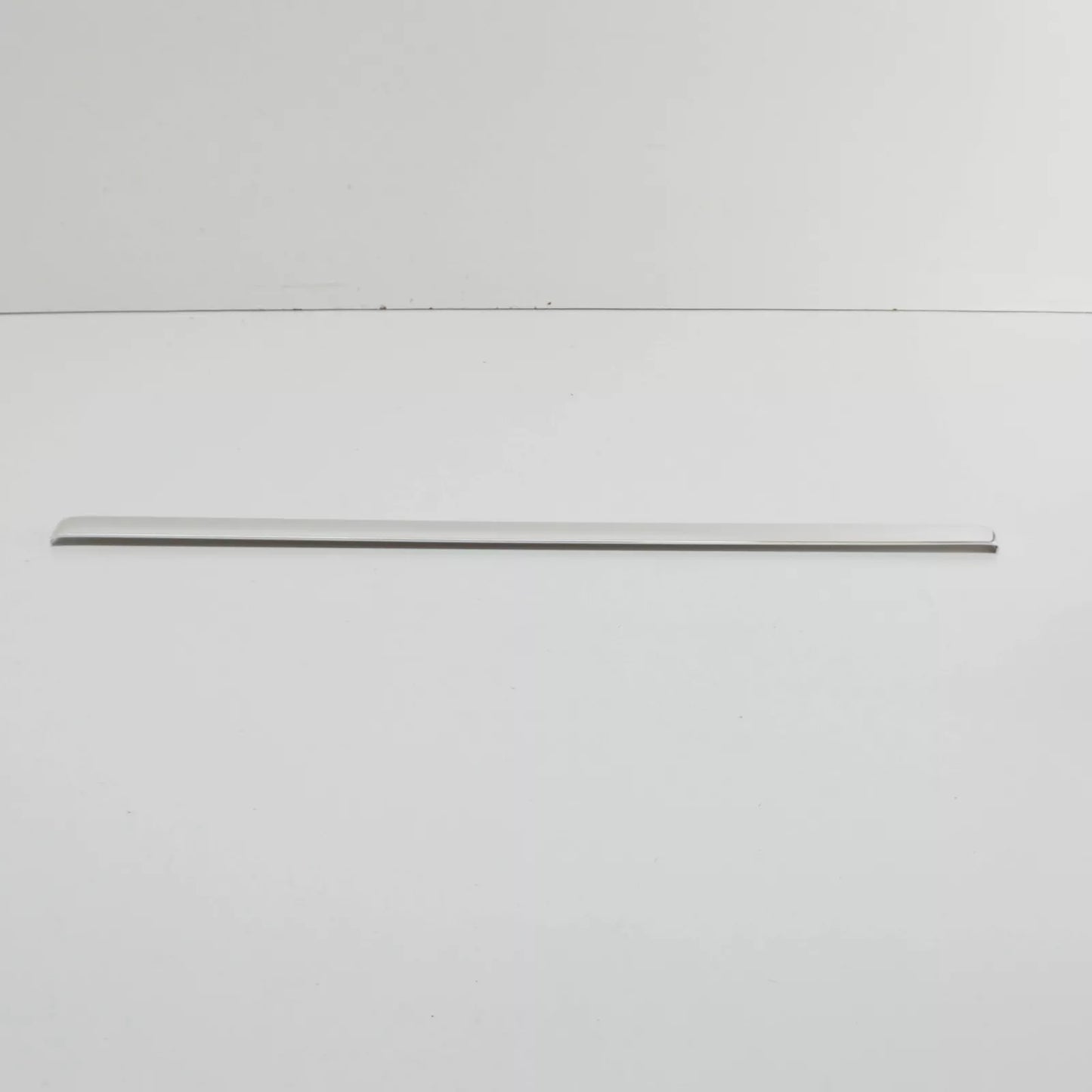 NEW BMW 3 CONVERTIBLE E30 REAR RIGHT WINDOW OUTER MOLDING 51361924758 ORIGINAL