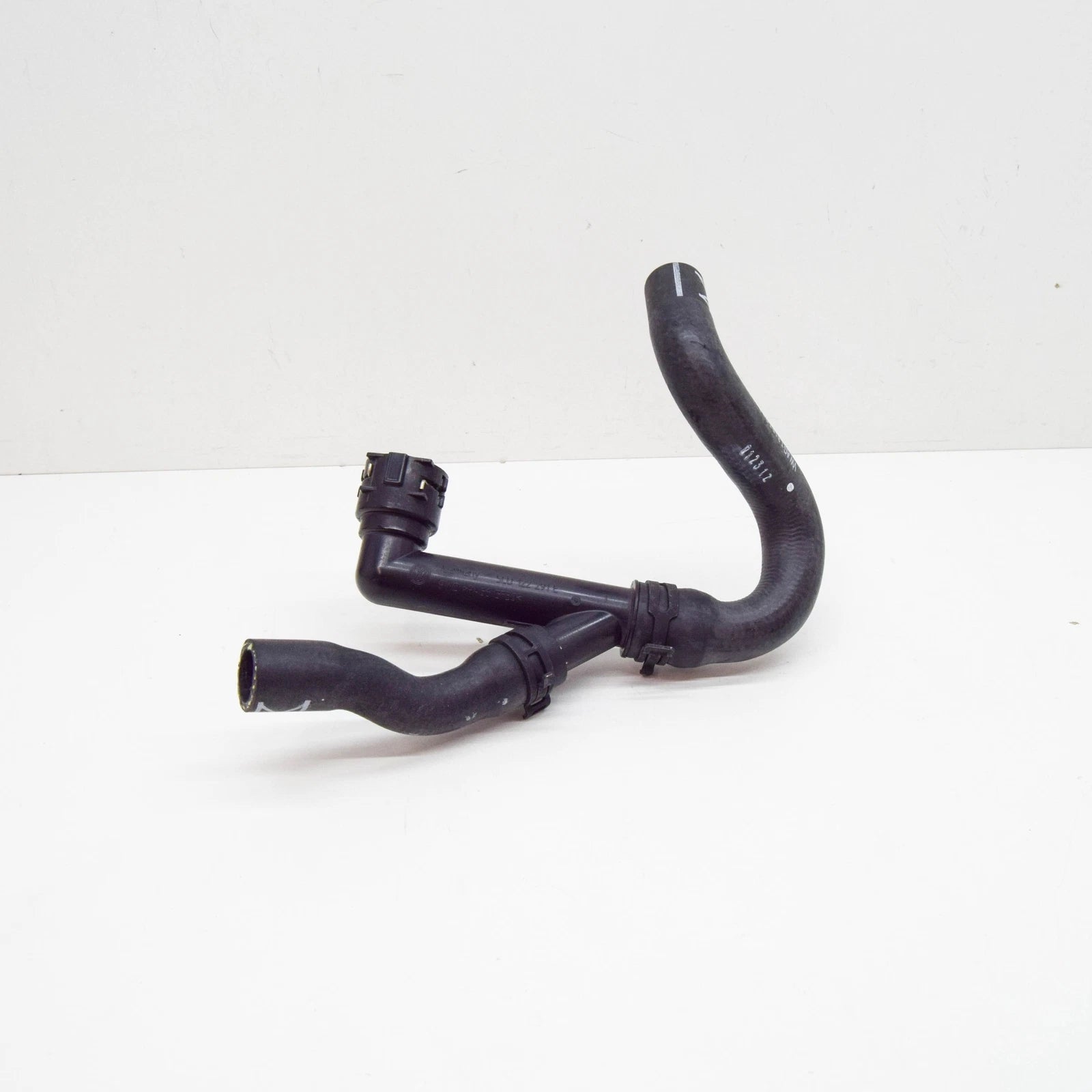 NEW VW BEETLE 5C ENGINE COOLANT HOSE 5C0122073D ORIGINAL