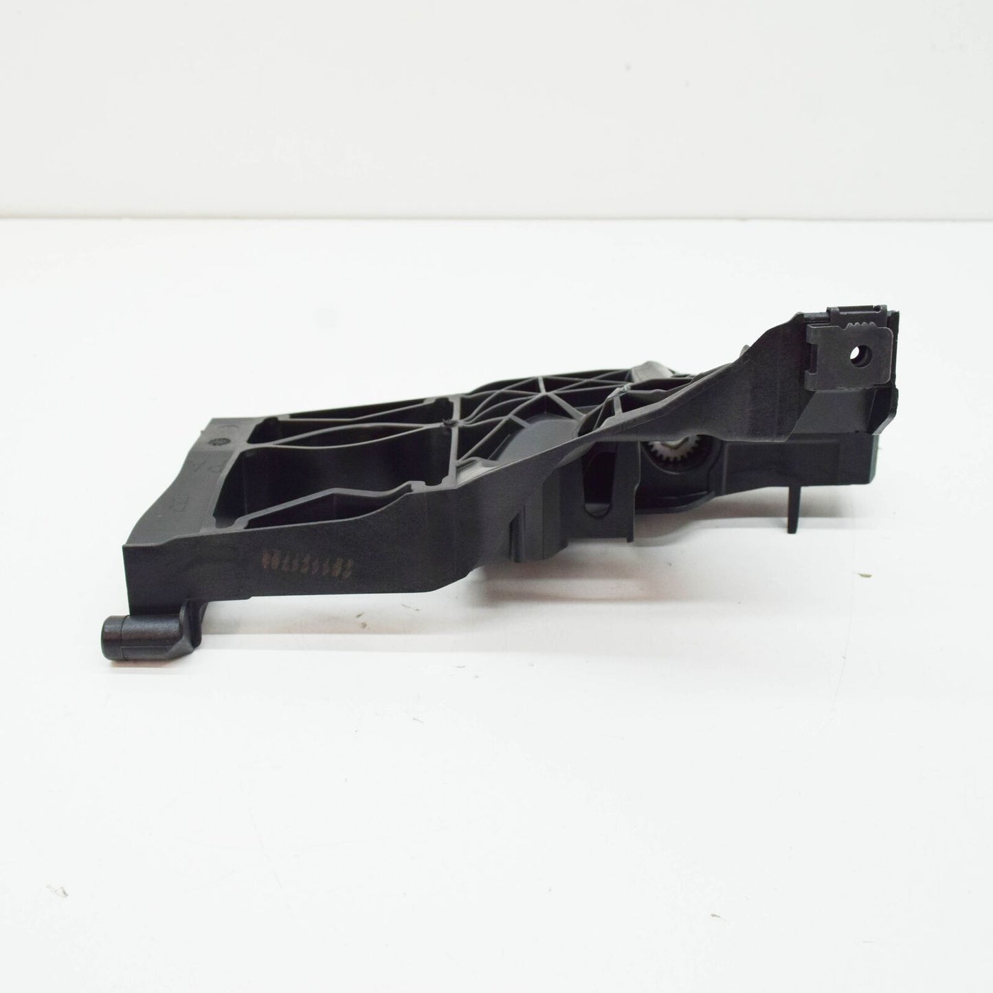 NEW AUDI A6 C7 RIGHT HEADLIGHT BRACKET 4G0805608A ORIGINAL