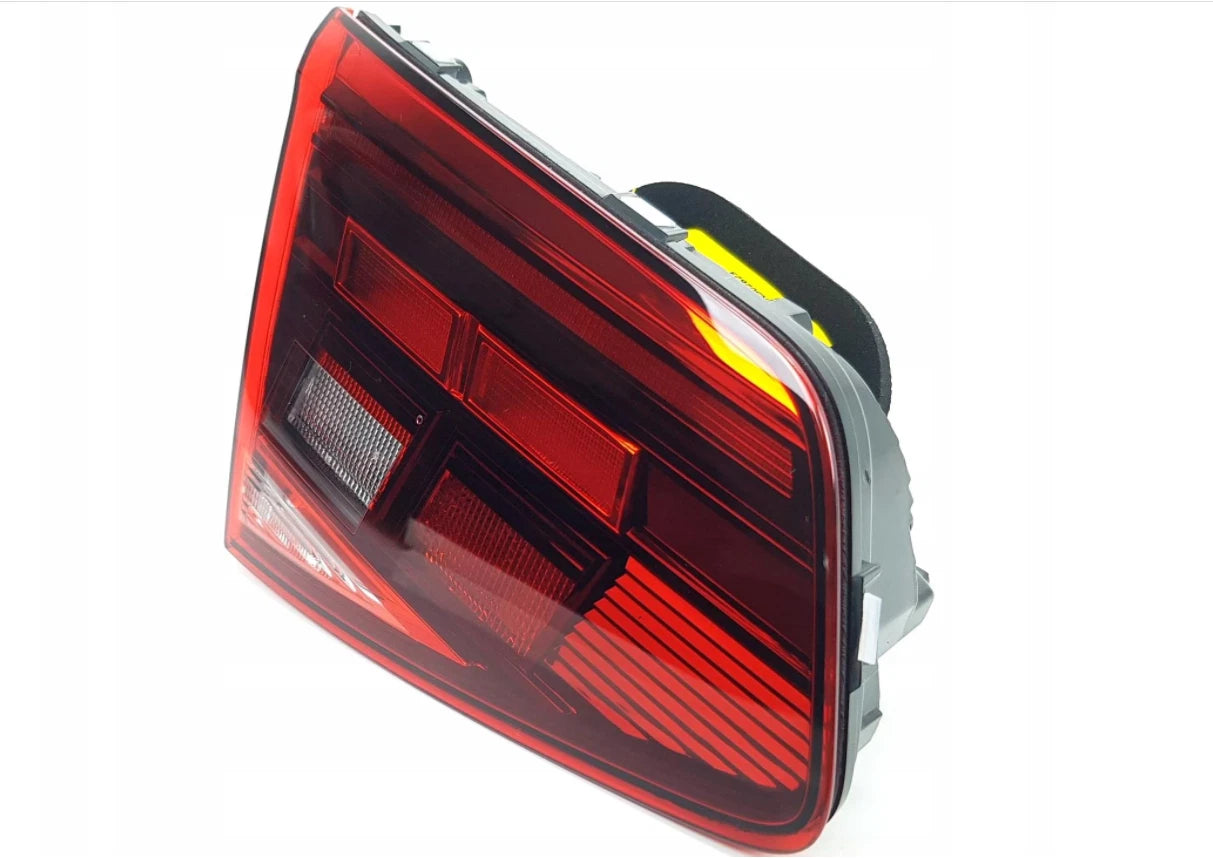 NEW VOLKSWAGEN PASSAT B8 REAR LEFT INNER LED TAILLIGHT 3G5945093D ORIGINAL