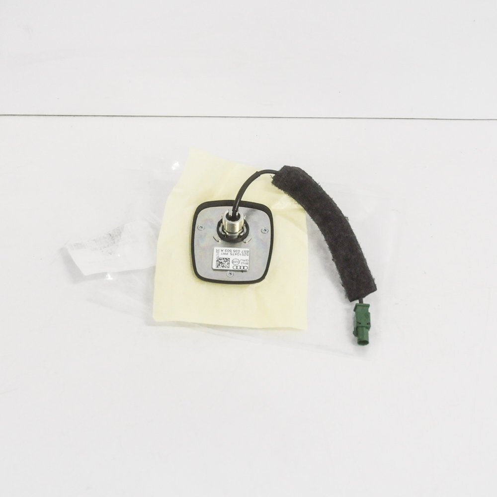 new audi a3 8v cabrio antenna 8s7035503agru 2015 original
