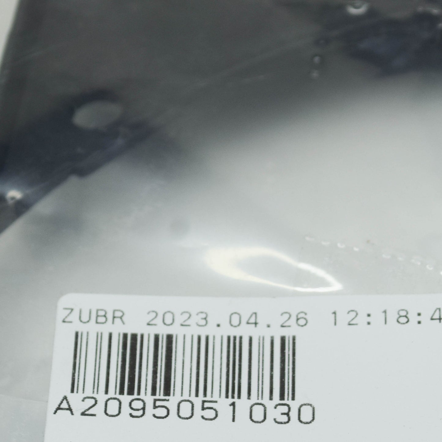 NEW MB CLK C209 ENGINE OIL COOLING FAN RADIATOR SHROUD A2095051030 ORIGINAL