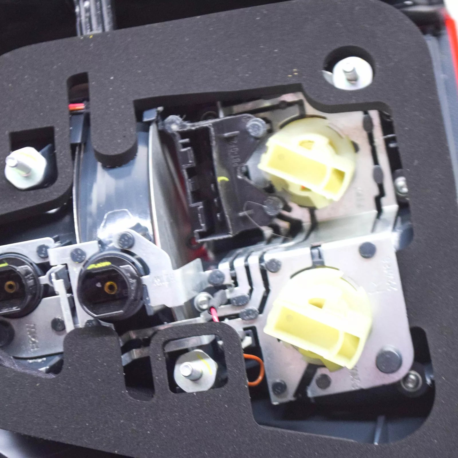 NEW BMW X6 E71 E72 REAR RIGHT TAILLIGHT 63217295002 7295002 ORIGINAL