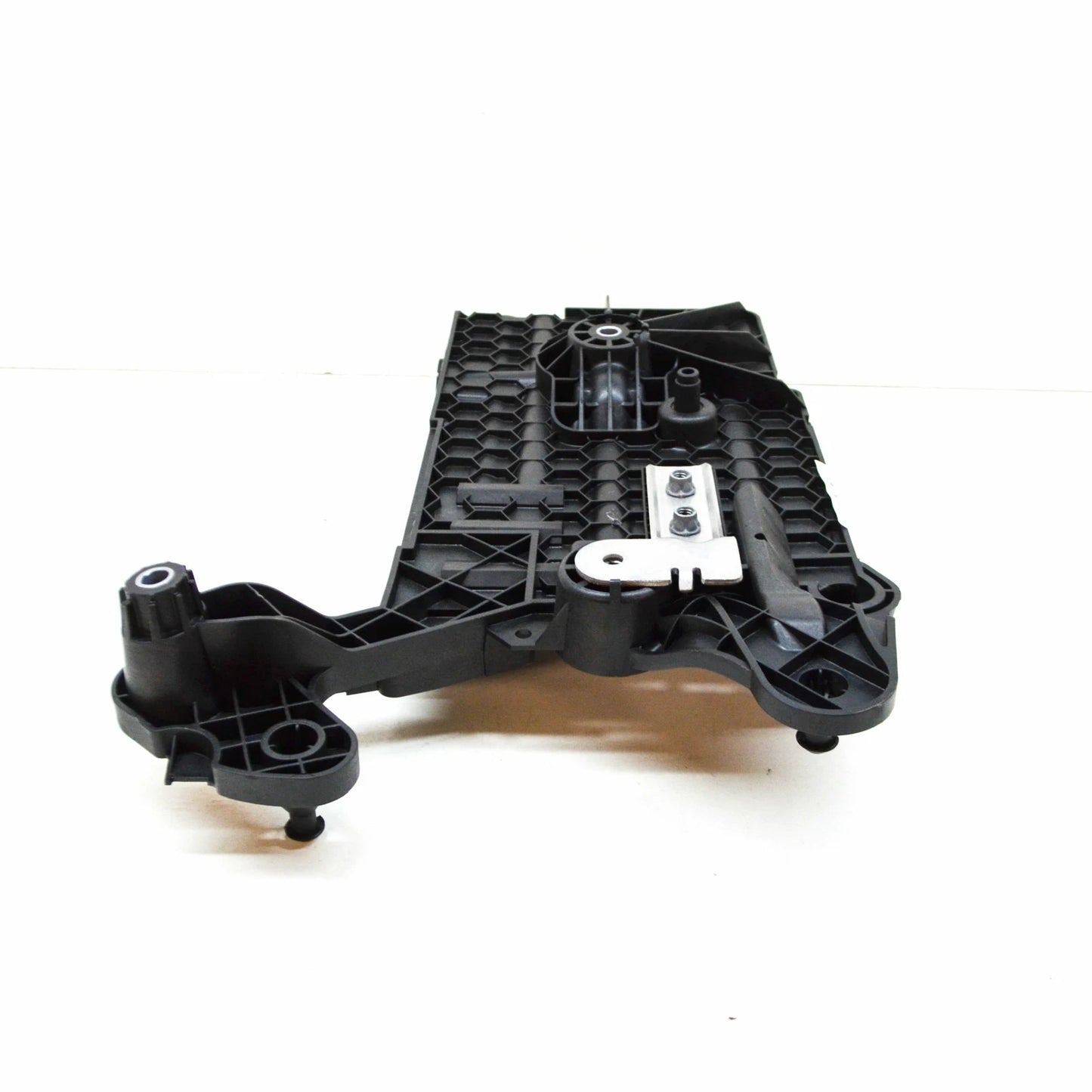 NEW VOLKSWAGEN PASSAT B8 3G BATTERY PAD 5Q0915331K 2015