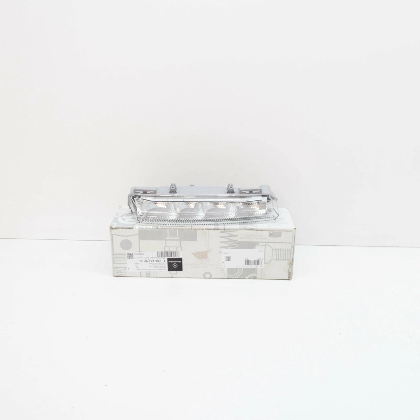 NEW MERCEDES-BENZ B-CLASS W246 FRONT RIGHT DRL LIGHT A2049069200