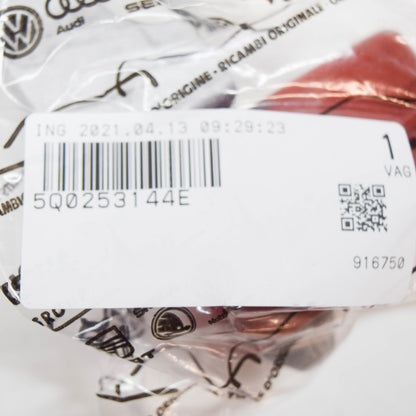 NEW AUDI A3 8V REAR EXHAUST SYSTEM RETAINER 5Q0253144E ORIGINAL