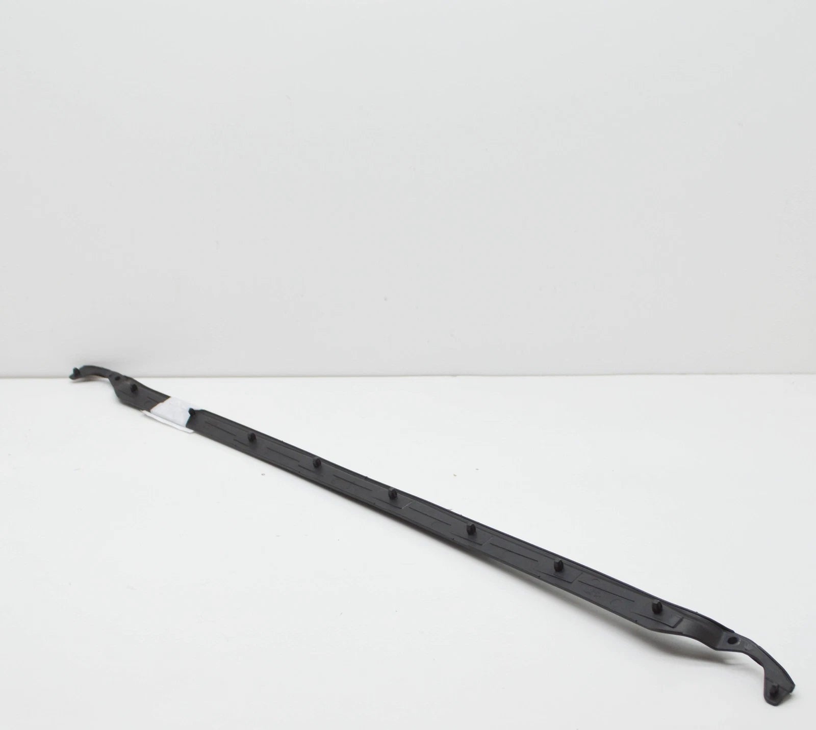 NEW AUDI A5 8T3 BONNET FRONT EDGE PROTECTION 8T0823126J ORIGINAL