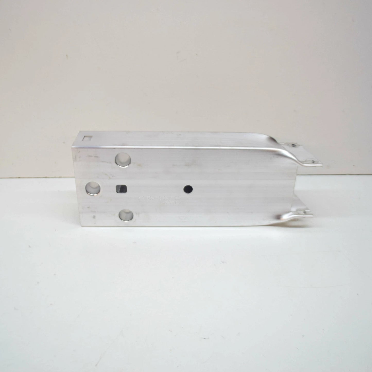 NEW MB GLA H247 FRONT BUMPER REINFORCEMENT EXTENSION A2476204301 ORIGINAL