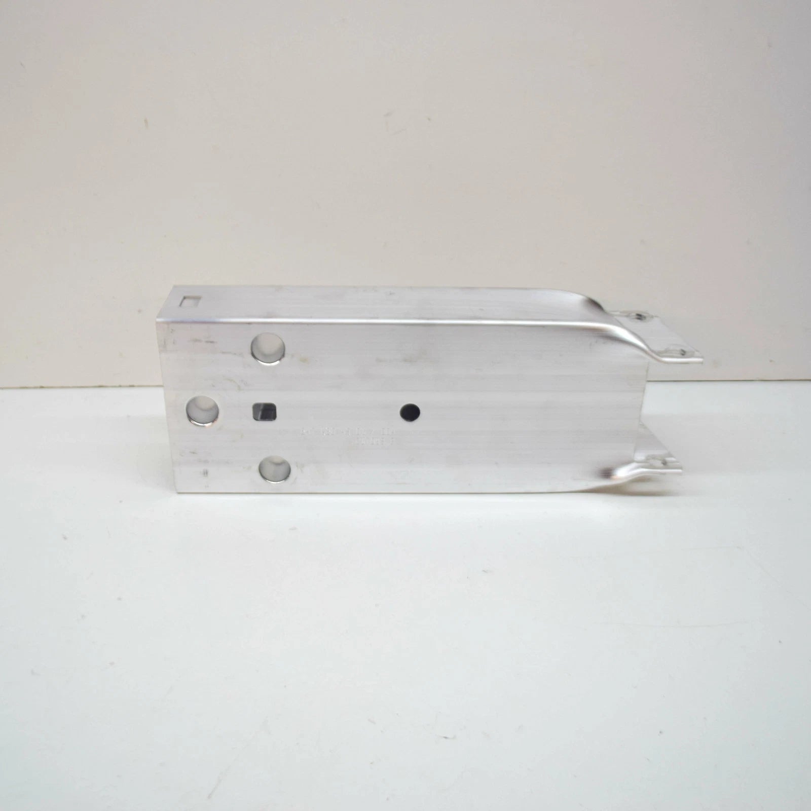 NEW MB GLA H247 FRONT BUMPER REINFORCEMENT EXTENSION A2476204301 ORIGINAL