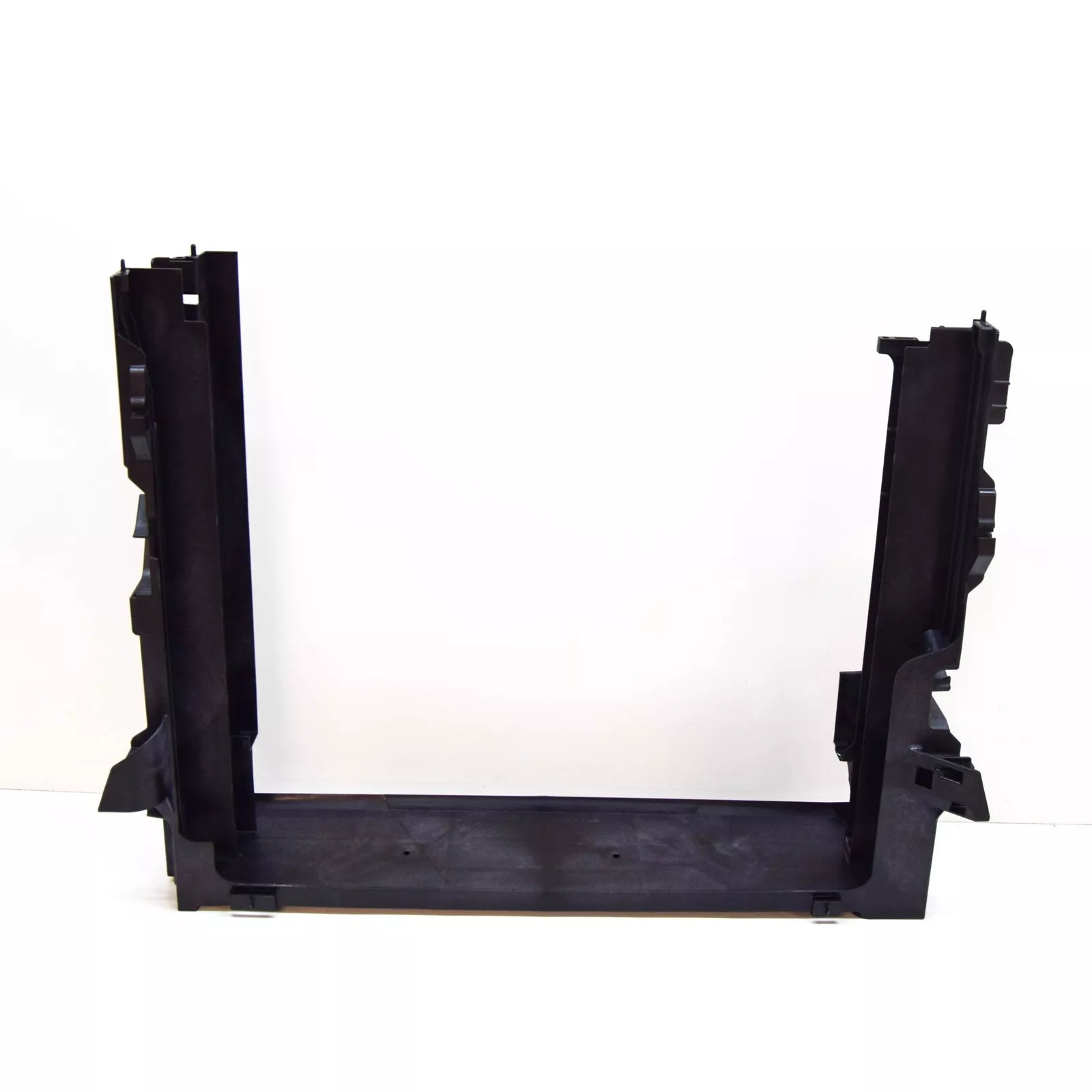 NEW BMW X6 E71 E72 LOWER RADIATOR SUPPORT HOLDER 17117631474 7631474 ORIGINAL