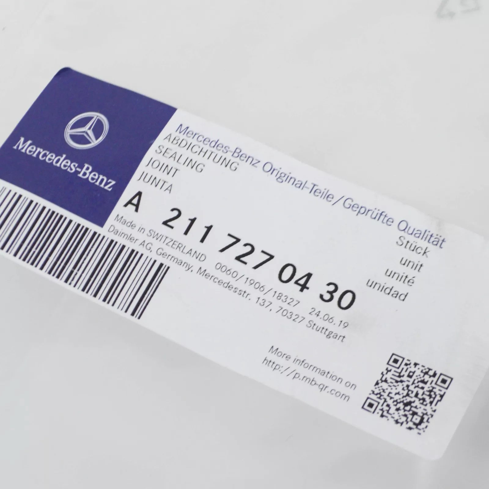 NEW MERCEDES-BENZ E W211 FRONT RIGHT DOOR SEAL A2117270430 ORIGINAL