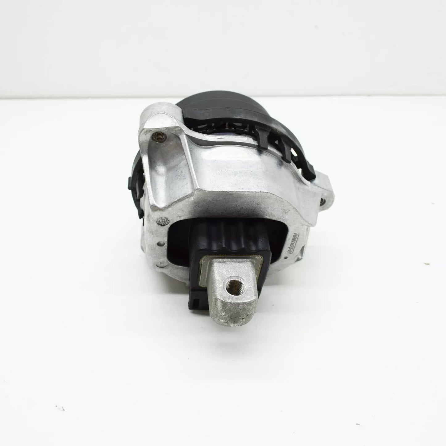 NEW BMW 3 G20 RIGHT SIDE ENGINE MOUNT 22116860482 ORIGINAL